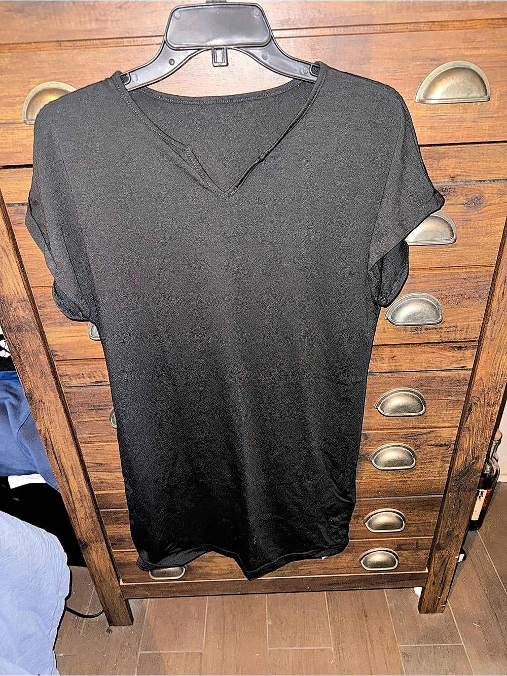Emery Rose V-Neck Black Size Medium NWT